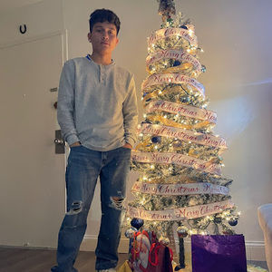 Meet your Posher, Javier